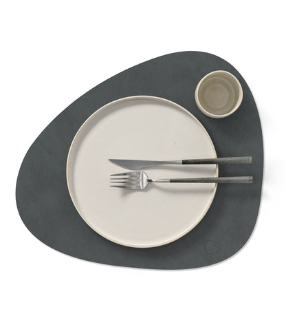 Dinner Mat Curve